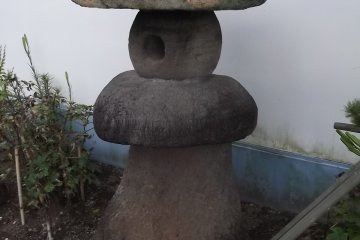 <p>A big old lantern near the entrance</p>