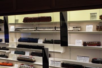 <p>Once of many display cases along the corridors</p>