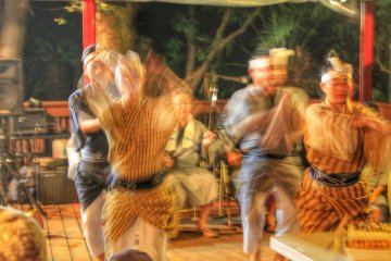 <p>An Okinawan dacing performance at the Alishan Market Day 2015</p>
