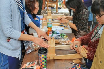 <p>A weaving workshop</p>