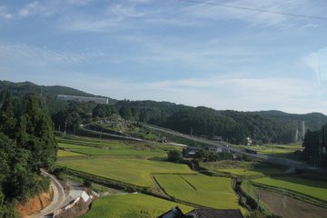 <p>Beberapa area persawahan sekeliling Kyushu Utara diambil&nbsp;dari atas bis ddari Kota Nagasaki ke Isahaya.</p>