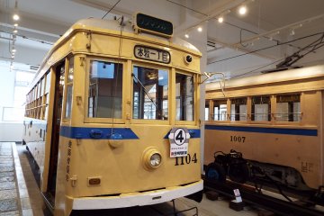 <p>Kereta Api Cinta</p>