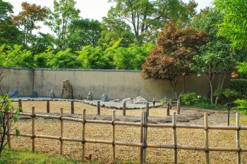<p>In the Japanese garden is also a karesansui (rock garden)</p>