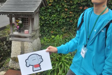 <p>University students also join the festival by lending a helping hand to give guidance to visitors</p>