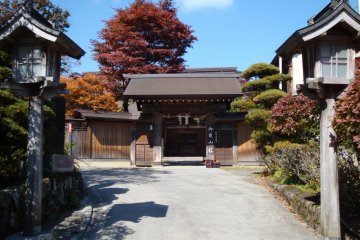 <p>Voici un des 24 temples o&ugrave; les visiteurs peuvent passer la nuit</p>