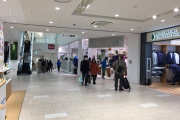 More shopping levels, featuring boutiques.