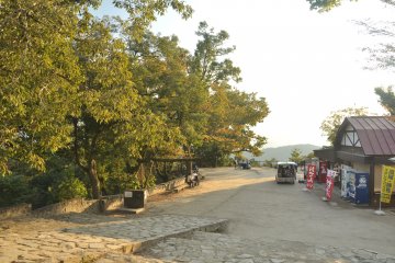 <p>From the top, you can either go back down with one of the five trails or continue to Mount Jinba, 14 kilometres away</p>