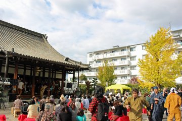 <p>The garden of Jyunmyoji Temple was a fun and unusual location for a jazz concert</p>