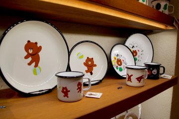 <p>Line friends tableware</p>