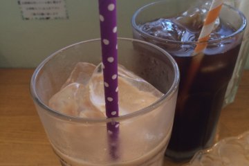 차이라떼와 아이스커피
