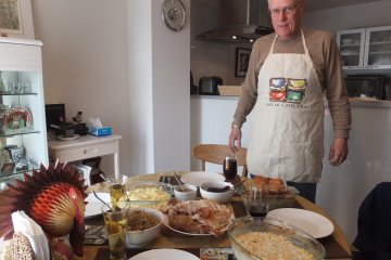 <p>Makan Malam Thanksgiving 2014</p>