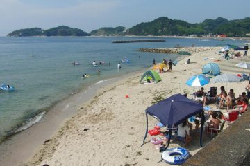 Monchichi Kaigan Beach