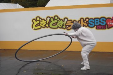 <p>Aime Morales bringing his hoop under control</p>