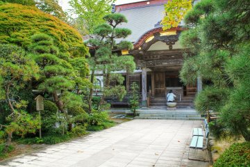 <p>Gedung utama Zuiho-ji</p>