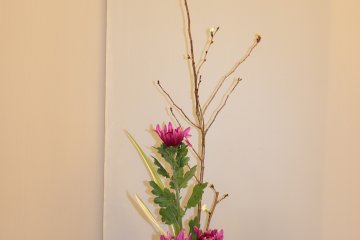 <p>Another autumn season arrangement</p>
