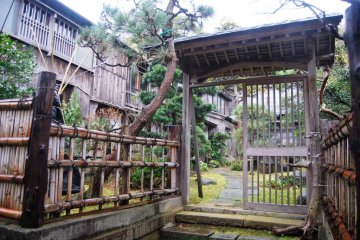 Entrance to one of the houses in Shukunegi
