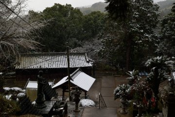 <p>A winter scene inside the compund (<span style="line-height: 20.8px;">#18)</span></p>
