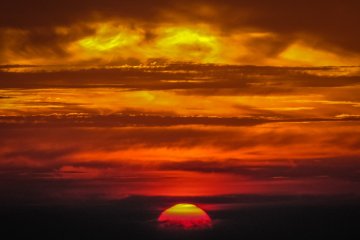 <p>Burning skies</p>