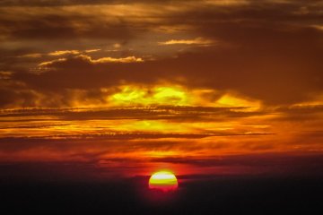 <p>Burning skies</p>
