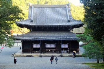 <p>The main hall of the Sennyu-ji complex</p>