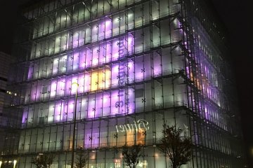 <p>The museum looks pretty at night although they close early.</p>