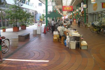 Thursday morning market