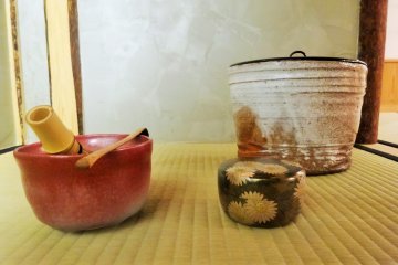 <p>The utensils used in the tea ceremony</p>
