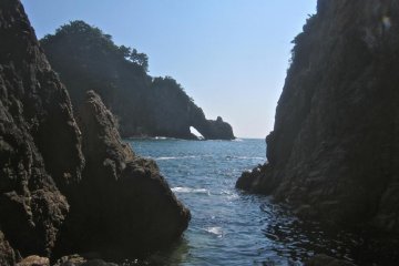 The arch at the south end of the sandy beach