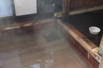 <p>Inside a public bath-house next to Yubatake</p>