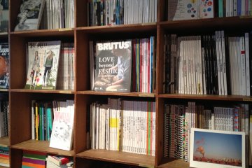 <p>Books ready to be browsed</p>
