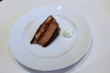 <p>A slice of the cake</p>
