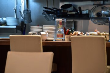 <p>Take a seat at a counter and watch the chef's excellent knife skills</p>
