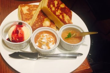 Aaliya Cafe in Shinjuku, Tokyo