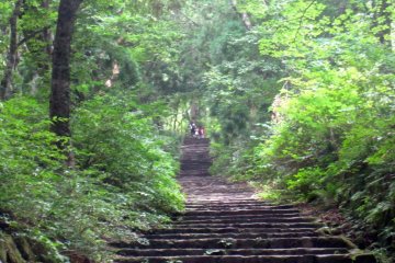 Jalur Gunung Daisen di atas tempat parkir