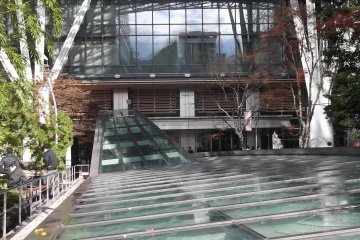 <p>A water feature on the plaza</p>
