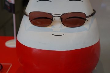 <p>Even the local glasses shop is getting into the spirit of the festival with this lovely window display.</p>
