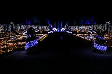 <p>Istana cahaya. Dikatakan bahwa tempat ini adalah tempat paling romantis di Huis Ten Bosch</p>
