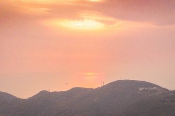 <p>The first signs of sunset&nbsp;</p>
