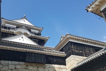 <p>In the courtyard waiting to go into the castle</p>
