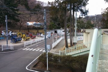 <p>Looking down from a pedestrian bridge on the course</p>
