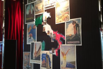 <p>Beside the classical Italian music, pictures and decorations of Italia was also there to add an authentic touch.</p>
