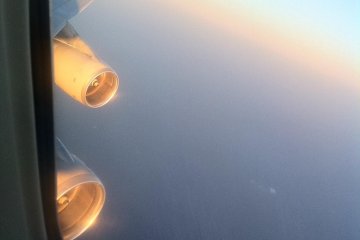 <p>Dreaming over the Pacific from Sydney to Tokyo Narita</p>