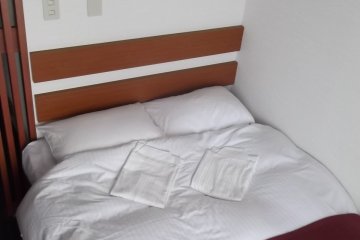 My semi-double bed