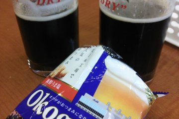 Drinks and snacks at the bar