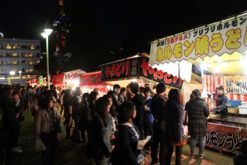 La nourriture des stands du festival est délicieuse. L'attente en vaut vraiment la peine !