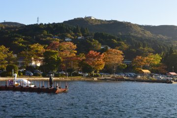 Tepi Danau Hakone-Machi