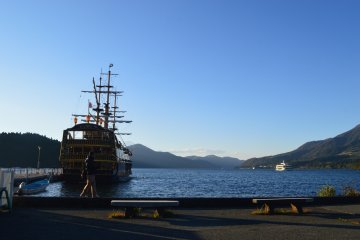 Tepi danau di Dermaga Hakone-Machi