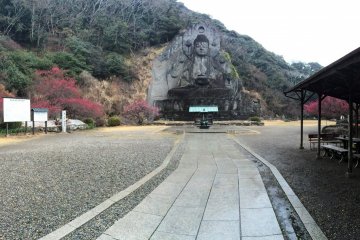 Le Bouddha fait 31 m de haut