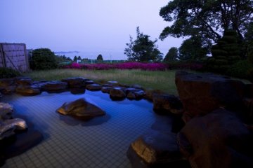 Outdoor bath at night