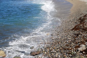 Pebble beach at Nafune Coast